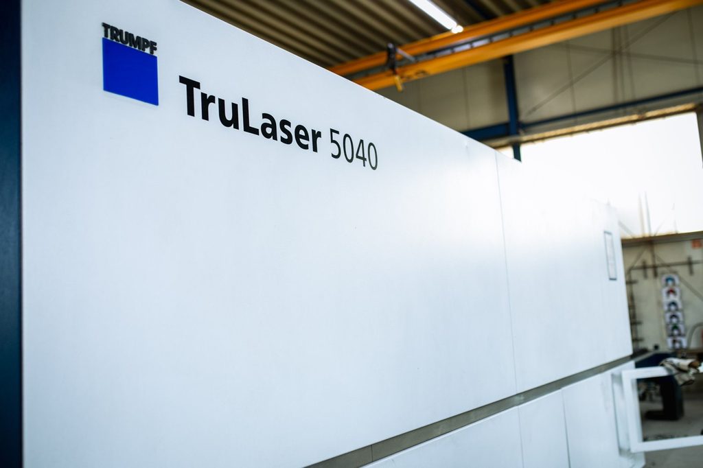 2D-Laserschneidanlage